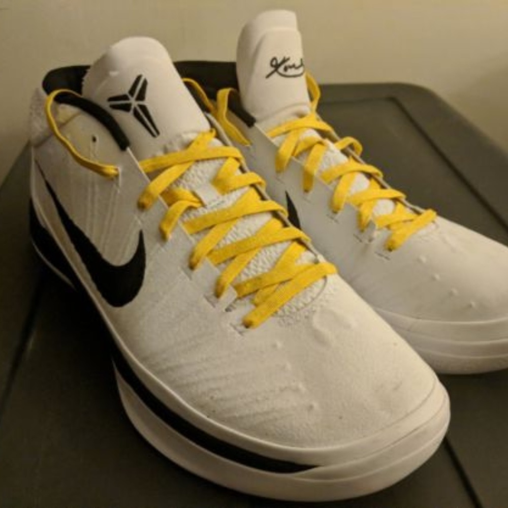 Men's Nike Kobe AD TB Promo Basketball Sneaker 942